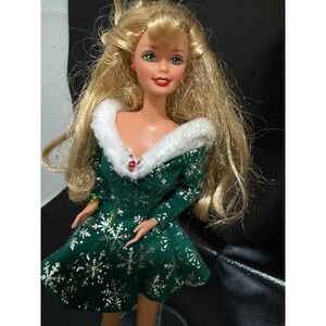 1995 Holiday Barbie Doll Green Snowflake Dress Mattel Collectible Toy‎